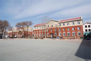 北京市海淀区七一小学北京市海淀区七一小学校园风景1