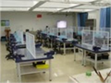 11学校 北京市十一学校科学创新实验室