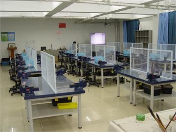 北京市十一学校科学创新实验室
