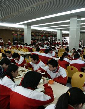北京大学附属中学食堂