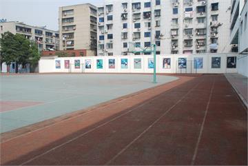 襄樊市第三十一中学学校文化墙