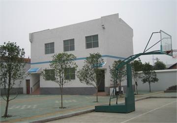 荆州市马山中学篮球场