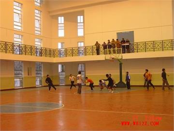 武汉市第十二中学篮球馆