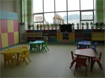 益阳奥林匹克小太阳幼儿园宽敞明亮的现代化教室