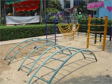 佛山市南海区大沥黄岐中心幼儿园玩沙池