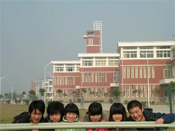 河南工业职业技术学院标志
