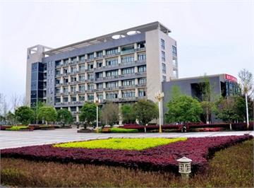 重庆工业高级技术学校重庆工业高级技术学校照片4
