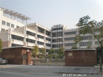 上海市西郊学校(初中)上海市西郊学校(初中)照片1